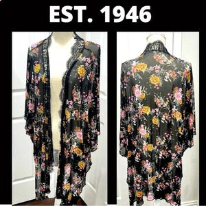 Established 1946 Floral Kimono with Lace Trim
